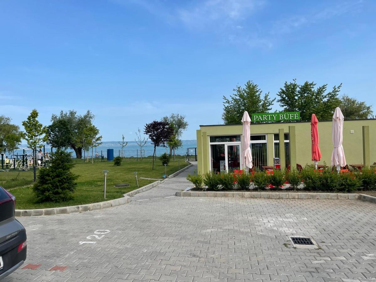 Vizparti Apartman Siofok Exterior photo
